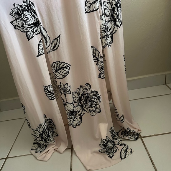 CANDIE’S Maxi Dress Floral  Size L - Picture 4 of 7